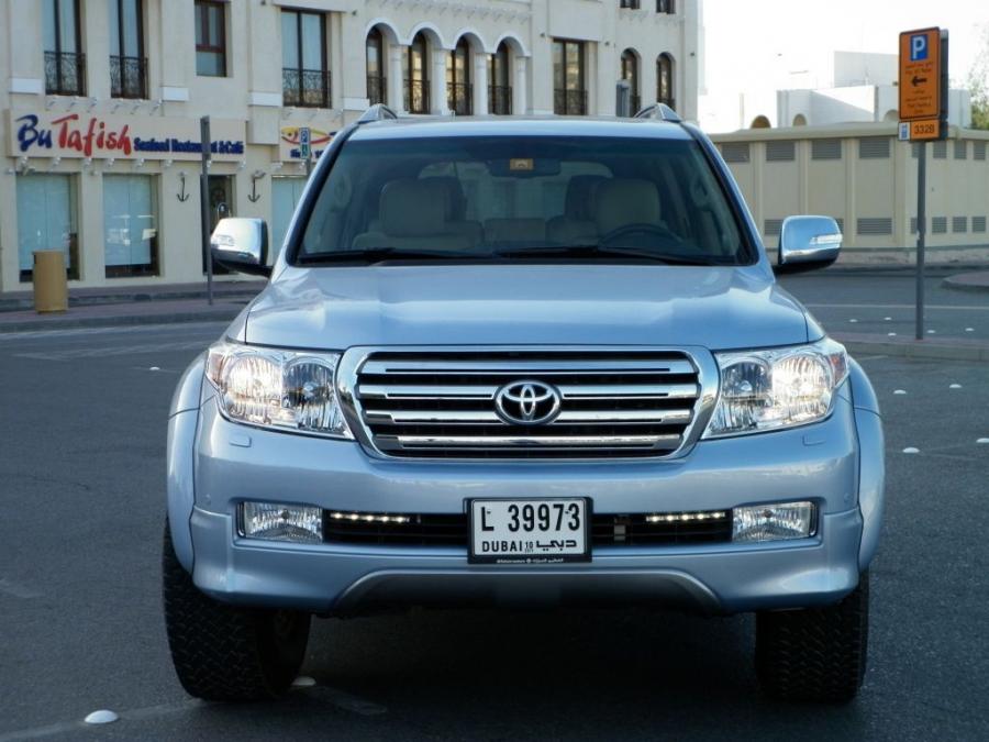  Toyota Land Cruiser 200 Extreme 2010 года  (фото 3 из 3)